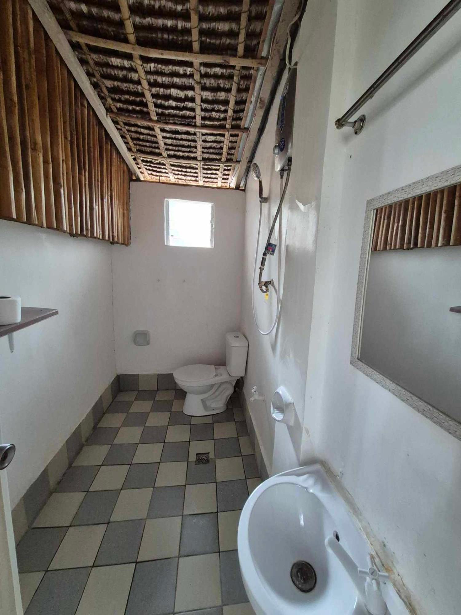 Nirvana Bamboo Houses & Dive Resort Moalboal Kültér fotó